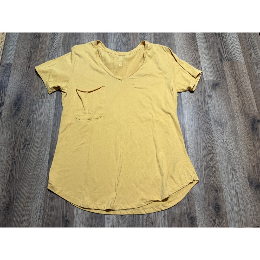 Fabletics Shirt Women Size XL Yellow V-Neck Short Sleeve Fornia Pocket Tee Shirt